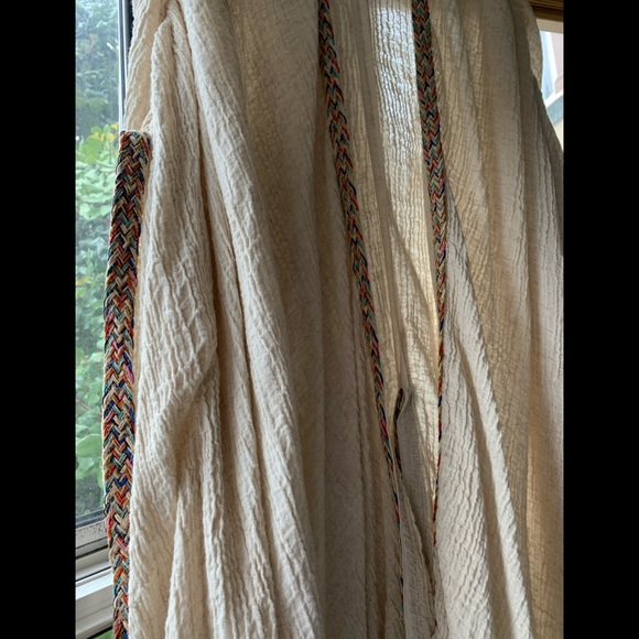 Beautiful Handmade throw~ - Picture 7 of 15